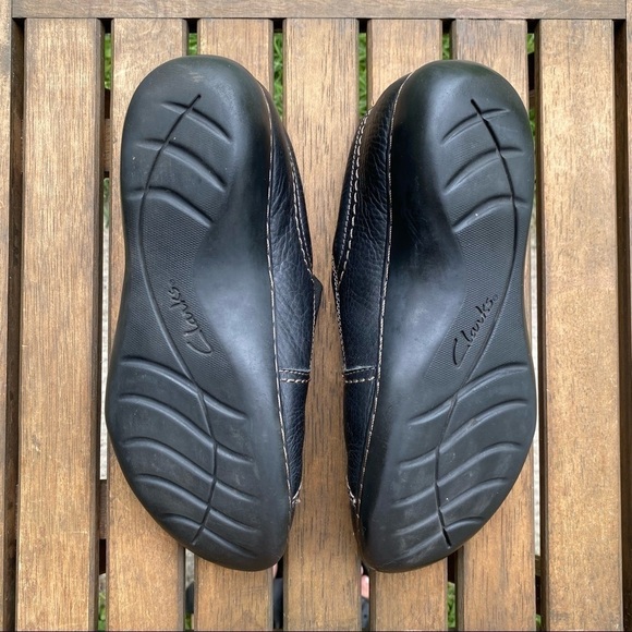 Clarks Women's Black Leather Upper Loafer Size  7 - Picture 7 of 7